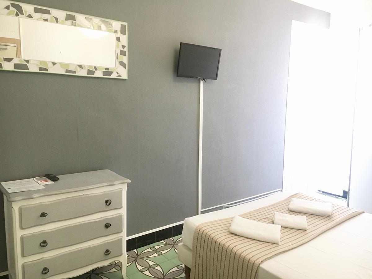 Hotel Le Centre Le Boulou Luaran gambar
