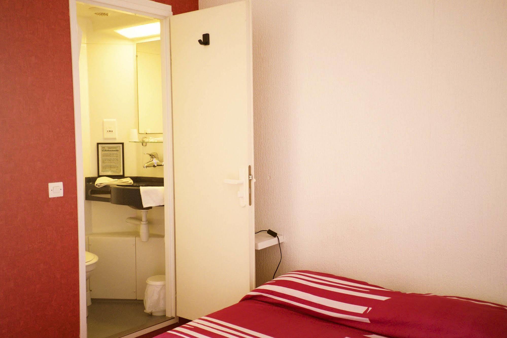 Hotel Le Centre Le Boulou Luaran gambar
