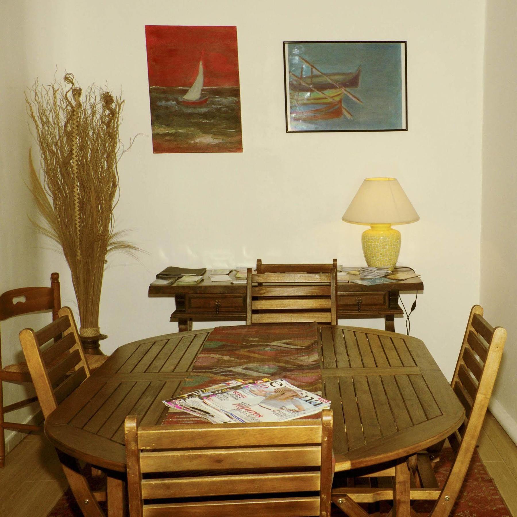 Hotel Le Centre Le Boulou Luaran gambar