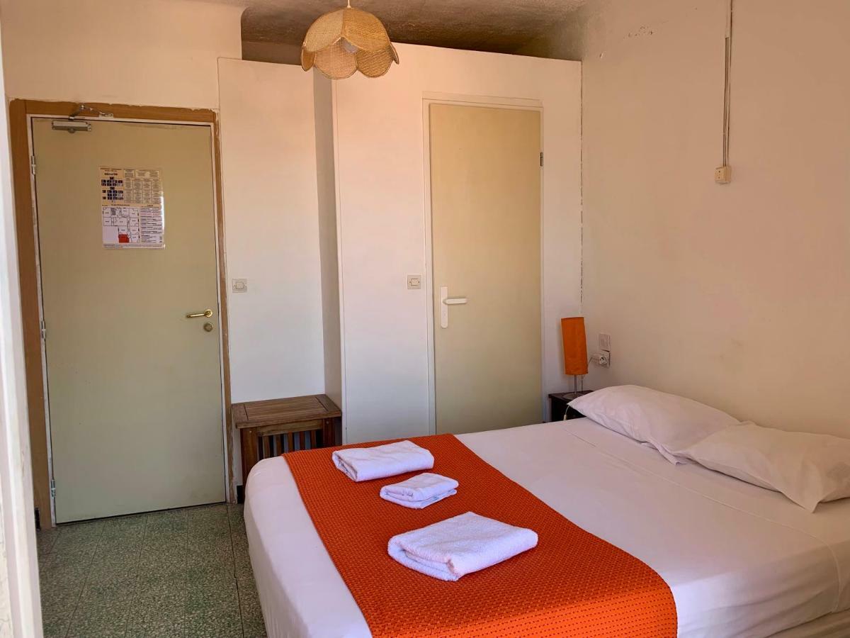 Hotel Le Centre Le Boulou Luaran gambar