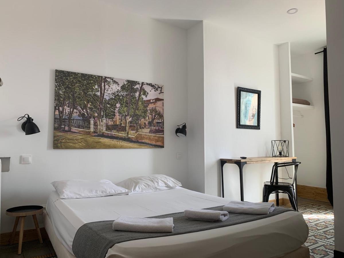 Hotel Le Centre Le Boulou Luaran gambar